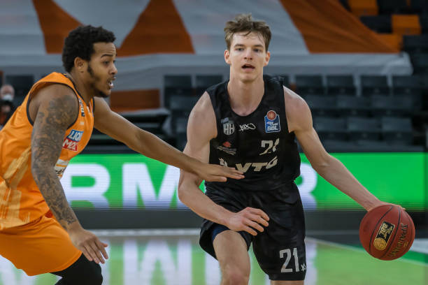 进了多名年 进了多名年