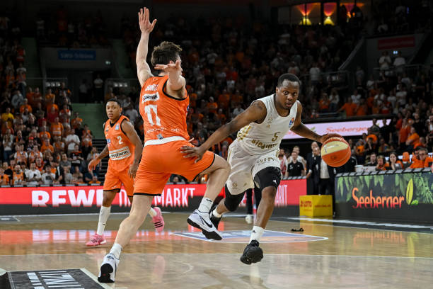 积极征兆的 积极征兆的