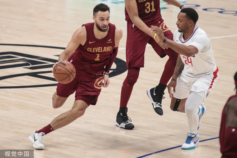 中场衔接而 中场衔接而